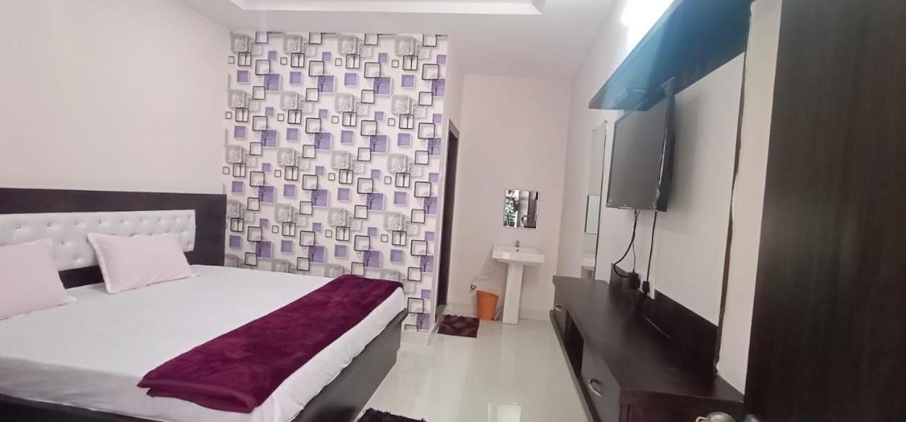 Varun Residency Bhadrácsalam Kültér fotó